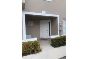 103 Riviera Cir, Weston