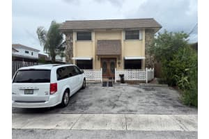 347 Elm Street, Hollywood