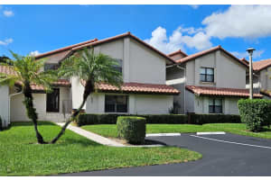 633 Deer Creek Lake Point Lane, Deerfield Beach