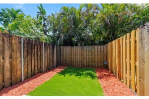 6131 Sw 42nd Ct, Davie