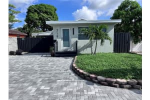 719 Ne 38th St, Oakland Park