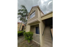 18324 Nw 68th Ave K, Hialeah