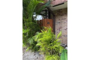 7640 Courtyard Run, Boca Raton