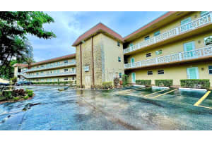 5103 Nw 35th Street 606, Lauderdale Lakes