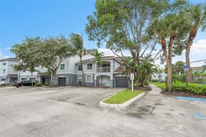 9645 Nw 1st Ct 1-210, Pembroke Pines