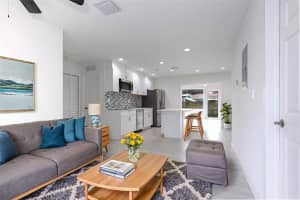 713 Sw 4th Court, Hallandale Beach