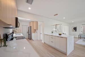 2442 Nw 170th St, Miami Gardens