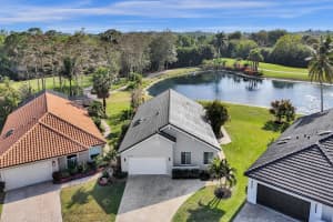 21464 Bridge View Dr, Boca Raton