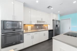 2591 Ne 55th Ct 102, Fort Lauderdale