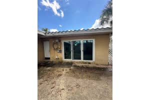 212 Sw 13th St, Dania Beach
