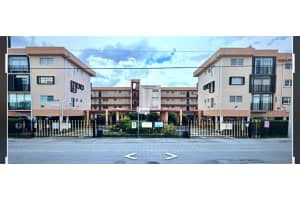 1855 W 60th St 325, Hialeah