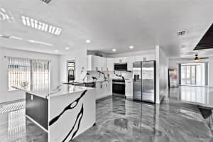 1921 Nw 40th Ct, Oakland Park