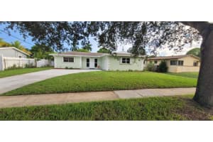 4460 Nw 4th St, Plantation