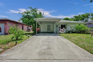 1590 Nw 7th Ln, Pompano Beach