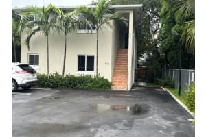 816 Nw 3rd St 2, Fort Lauderdale