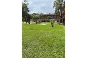 4141 Nw 26 4-122, Lauderhill