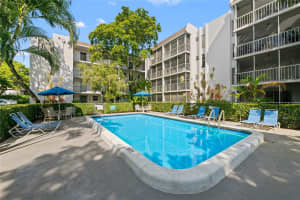 471 N Pine Island Rd 302d, Fort Lauderdale