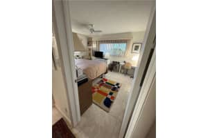 2110 Ne 39th St 1b, Fort Lauderdale
