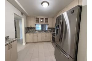 1001 Colony Point Cir 107, Pembroke Pines