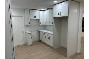 6270 Sw 8th St, North Lauderdale