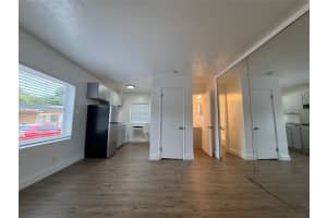 2037 Madison St 11, Hollywood