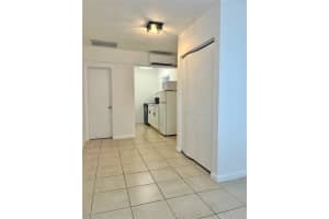 117 Se 4th St 2 - Side, Hallandale Beach
