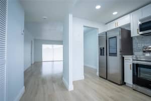 9601 Sunrise Lakes Boulevard 311, Sunrise