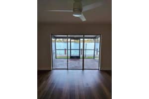 1100 Crystal Lake Dr 115, Deerfield Beach
