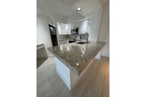 110 N Federal Hwy 1002, Fort Lauderdale
