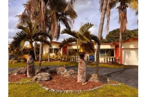 1951 Nw 36th St, Oakland Park
