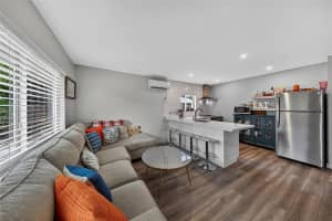1215 Ne 17th Av 7, Fort Lauderdale