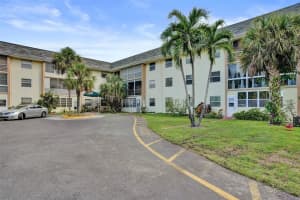 4980 E Sabal Palm Boulevard 124, Tamarac