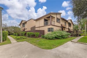 2051 Bayberry Dr 2051, Pembroke Pines