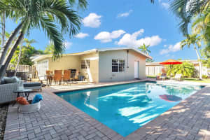 3221 Seaward Dr, Lauderdale By The Sea