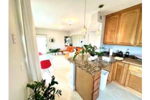 410 Sw 15th St 106, Pompano Beach