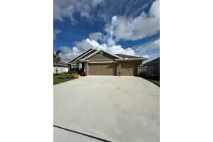 8680 Pavia St, Fort Pierce 8680 Pavia St, Fort Pierce