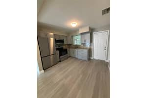 800 Sw 5th Ave A, Hallandale Beach