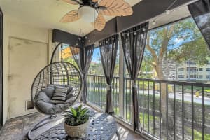 8592 W Sunrise Blvd 206, Plantation