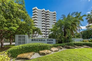 2501 Brickell Ave 903, Miami
