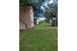 1001 Sw 74th Ave 201, North Lauderdale