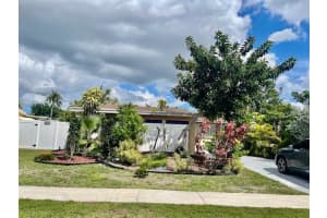 8112 Nw 72 Ave, Tamarac