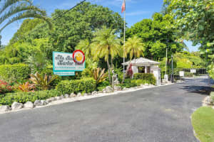 97652 Overseas Hwy M8, Key Largo