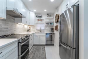 9411 N Hollybrook Lake Drive 310, Pembroke Pines