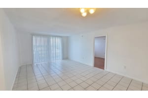 15600 Nw 7th Avenue 606, Miami