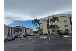 3241 Holiday Springs Blvd 108, Margate