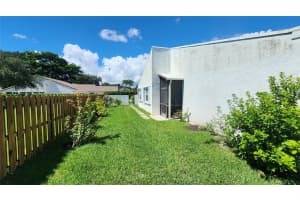 2111 Nw 12th St, Delray Beach