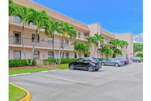 10402 Sunrise Lakes Boulevard 312, Sunrise