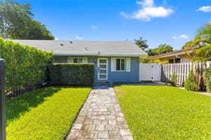 1402 Ne 34th St B, Oakland Park