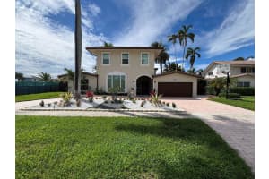 4821 Ne 28th Ave, Lighthouse Point