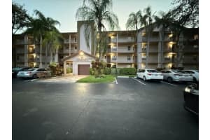 1200 Sw 124th Terrace 405, Pembroke Pines